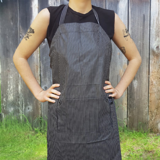 Trimmers Choice Apron: PINSTRIPE